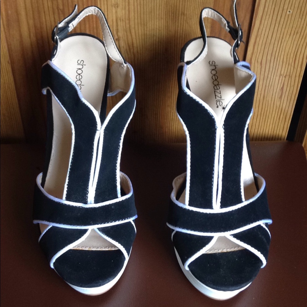 Shoedazzle Black&White Heels